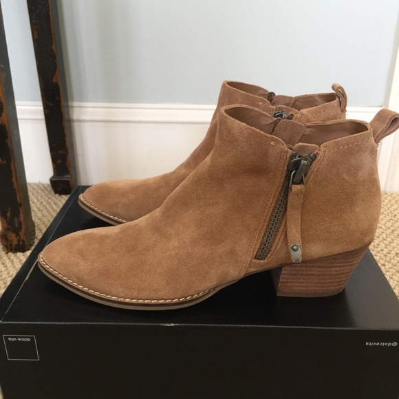 dolce vita tan suede booties